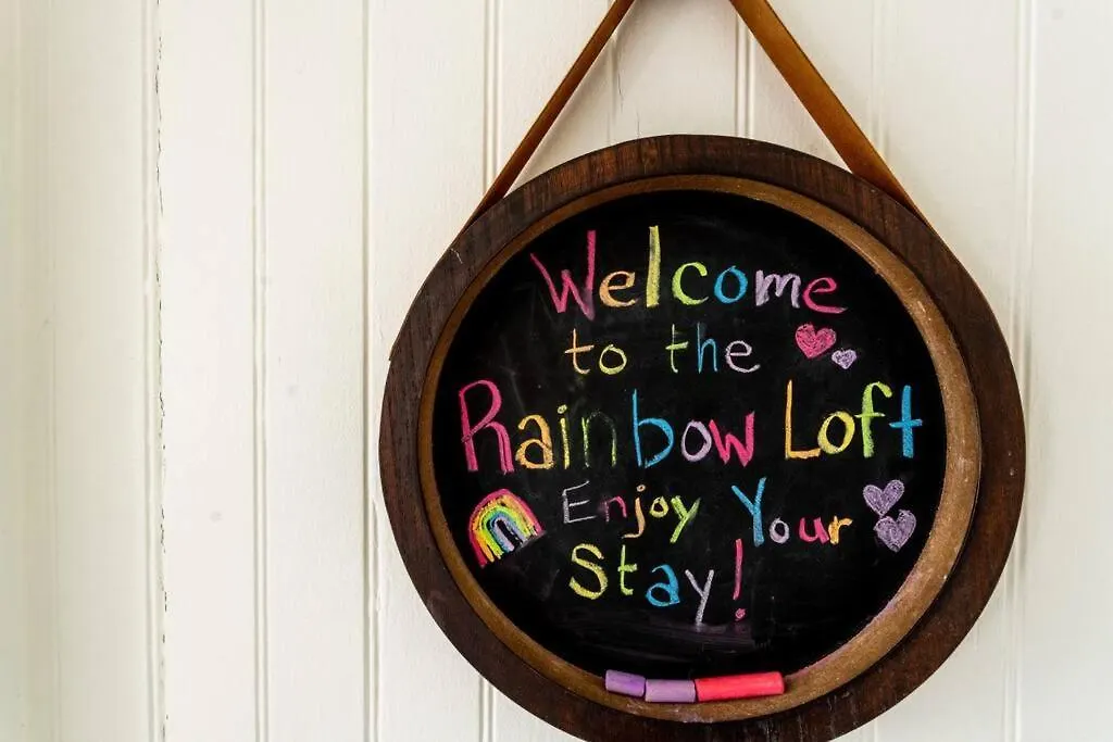 Сasa de vacaciones Somewhere Over The Rainbow Loft With Ac Hilo
